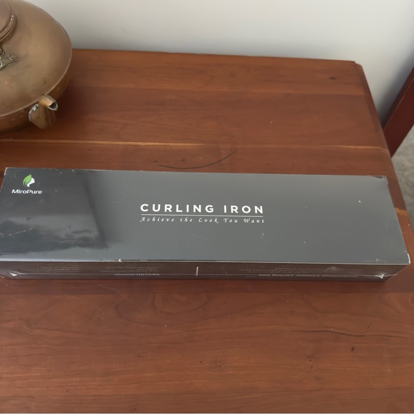 Tourmaline Ceramic Curling Iron – 1 1/4” Barrel • Auto Shut Off • New In Box - Picture 1 of 3
